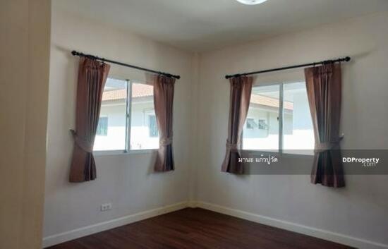 ให้เช่าบ้านแฝด2ชั้น 40ตรว. อยู่ถนน เลียบคลองสอง ซอยเดียวกับซาฟารีเวิลด์ ใกล้ห้างแฟชั่นไอส์แลนด์ ให้เช่า20,000/เดือน (เฟอร์นิเจอร์ครบ)  